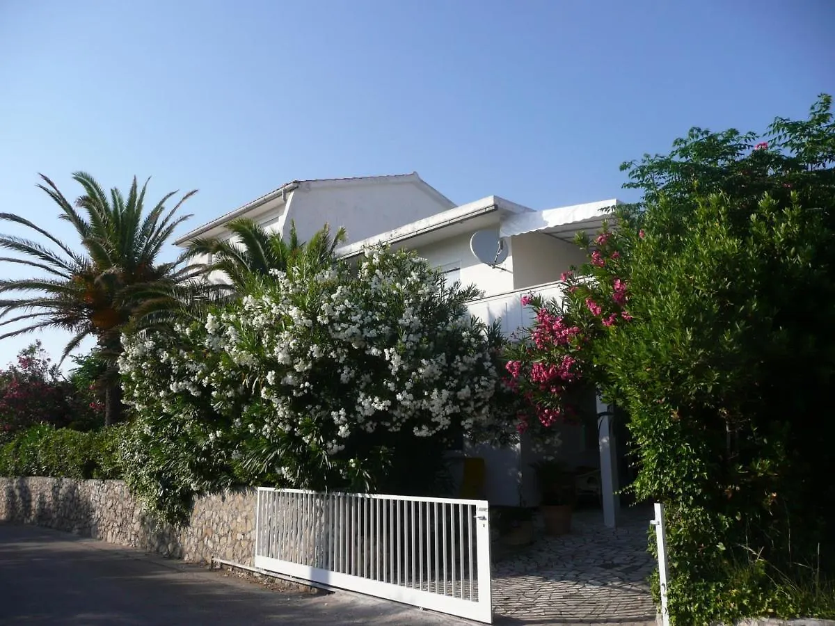 Apartments By The Sea Barbat, Rab - 21169 Barbat na Rabu
